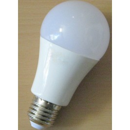 LED fényforrás 18 W  E27